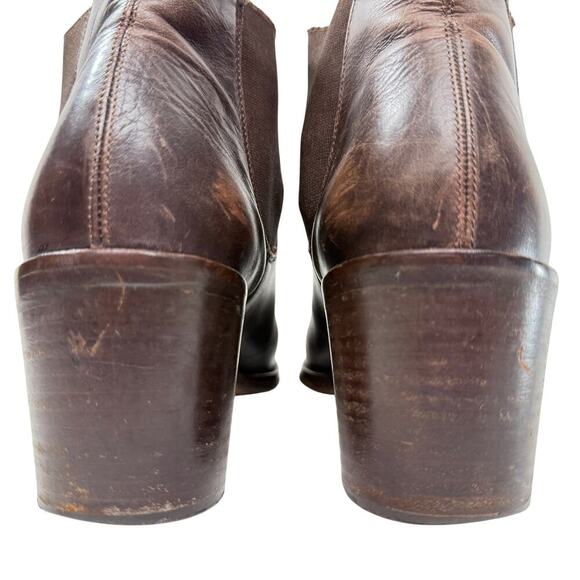 Chelsea Boot Vintage Y2K Size 8.5-9 Heeled Brown Leather Short Ankle Guess Italy - Picture 5 of 10